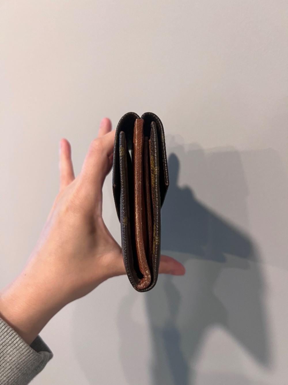Vintage Louis Vuitton double sided wallet - Picture 4 of 14